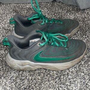 Nike Giannis Athletic 🏀 Shoes